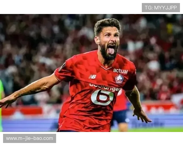 里尔锋线引入38岁吉鲁，填补戴维离队空缺