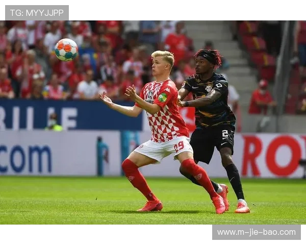 美因茨3-1沃尔夫斯堡:阿米里定位球制胜,保级希望重燃 美因茨3-1沃尔夫斯堡:阿米里定位球制胜,保级希望重燃